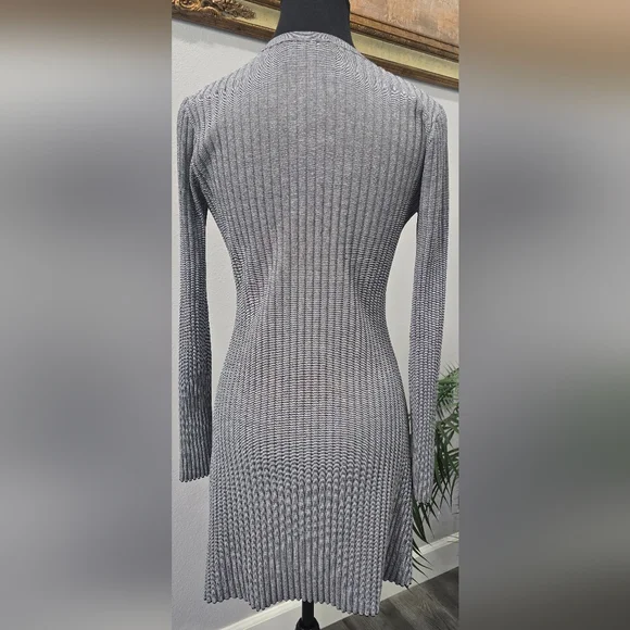Theory Ribbed Matte Viscose Long Sleeve Sweater Dress Gray Size M, Midi, Office - Picture 4 of 7